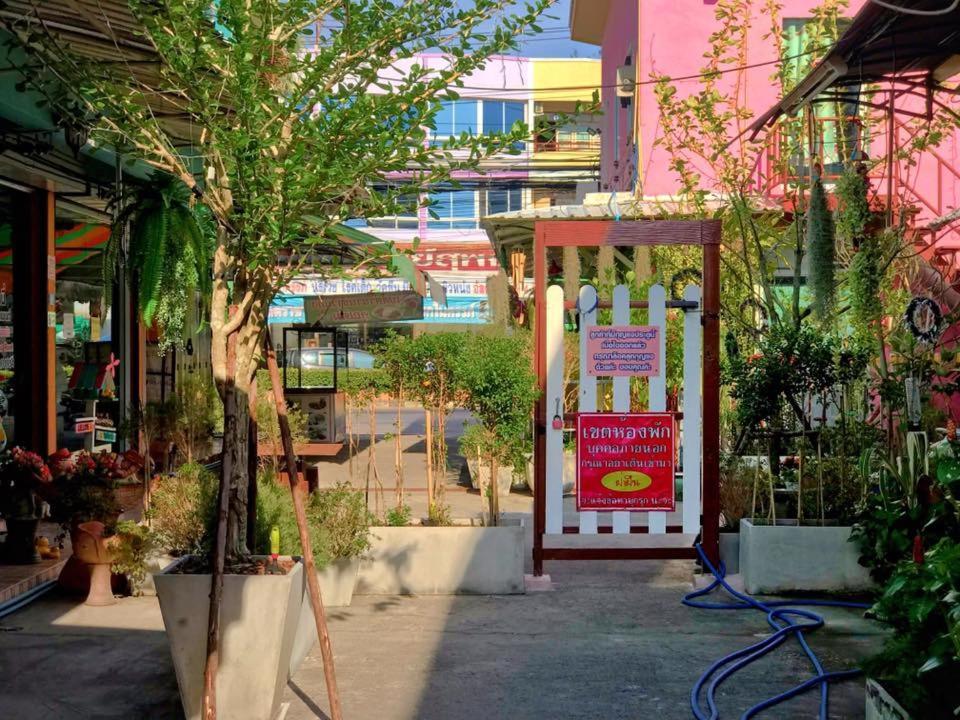 Winny Apartment Rayong Exteriér fotografie